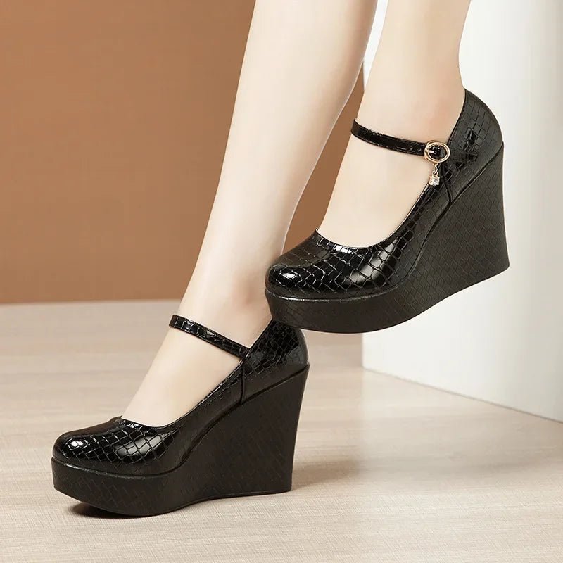 10cm Small Size 32 - 43 Patent Leather Shoes Thick Bottom Platform Wedges Shoes 2025 - Street Savage Culture10cm Small Size 32 - 43 Patent Leather Shoes Thick Bottom Platform Wedges Shoes 2025