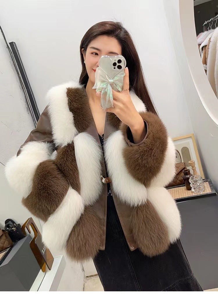 Women's Black And White Contrast Fur Coat - Fashion TechWomen's Black And White Contrast Fur Coat