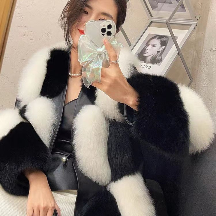 Women's Black And White Contrast Fur Coat - Fashion TechWomen's Black And White Contrast Fur Coat